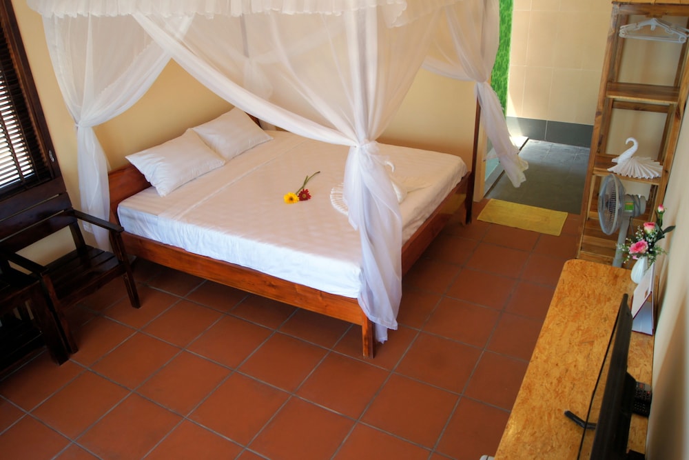 Gold Sand Beach Bungalow 5/41