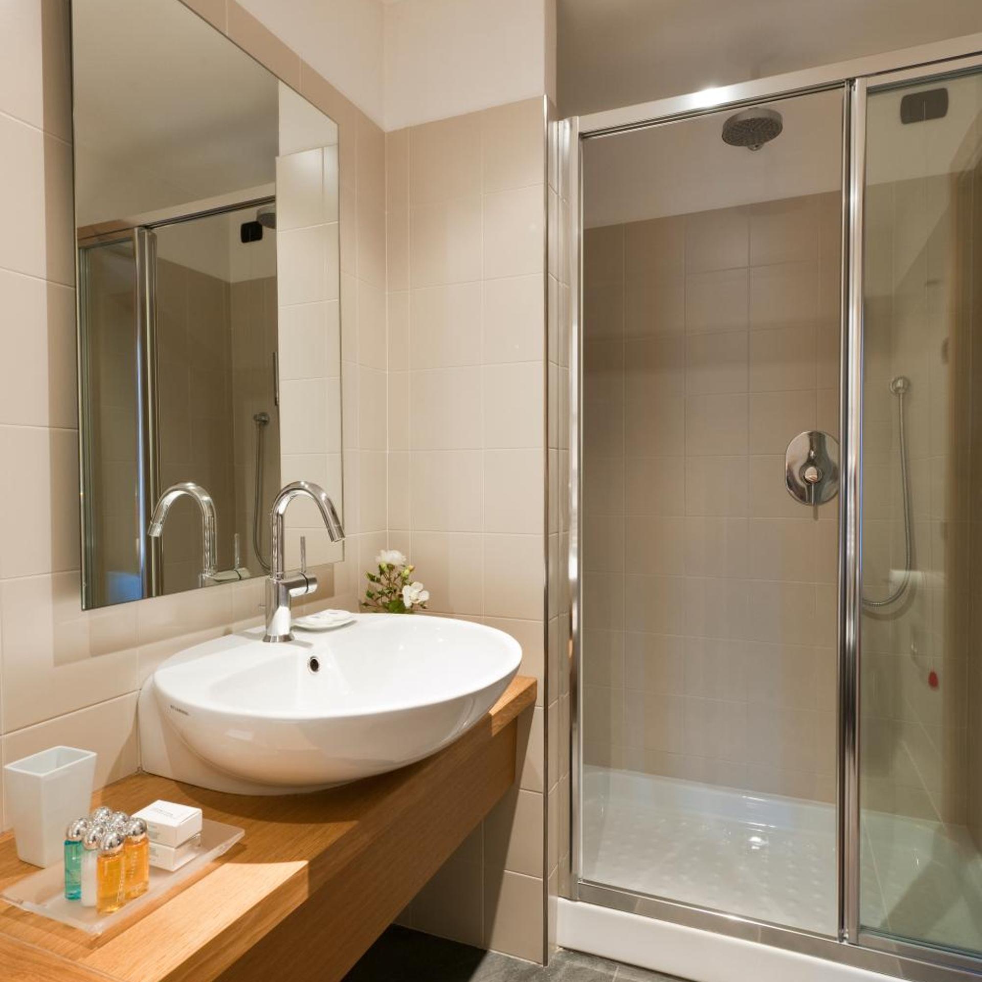 HOTEL MEUBLE SERTORELLI REIT 48/52