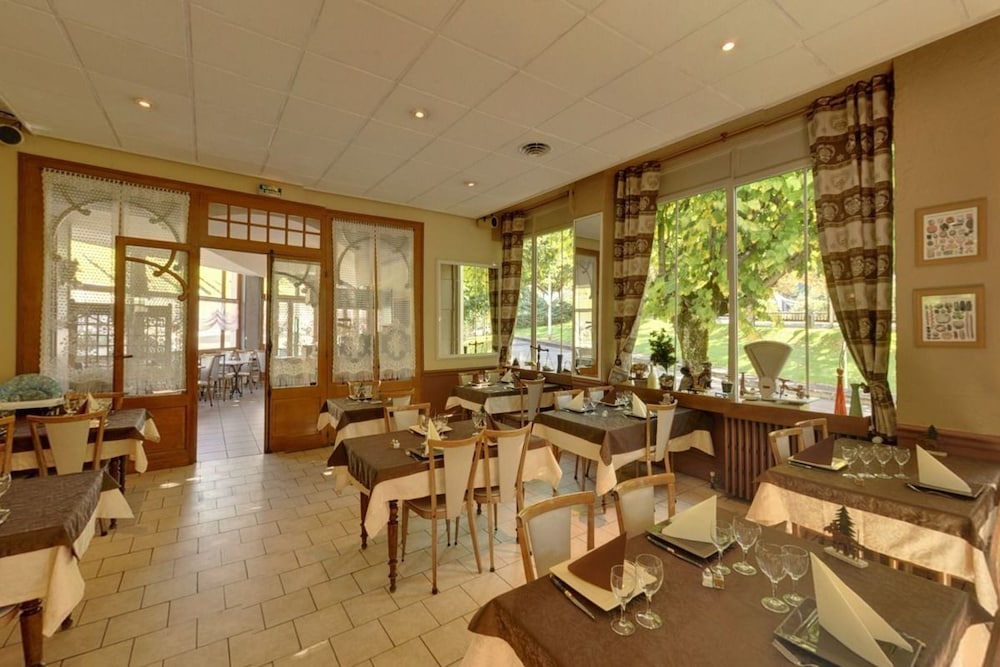 restaurant-cafeteria