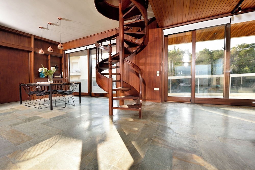 Karyatis Luxury Maisonette By K&K 21/50