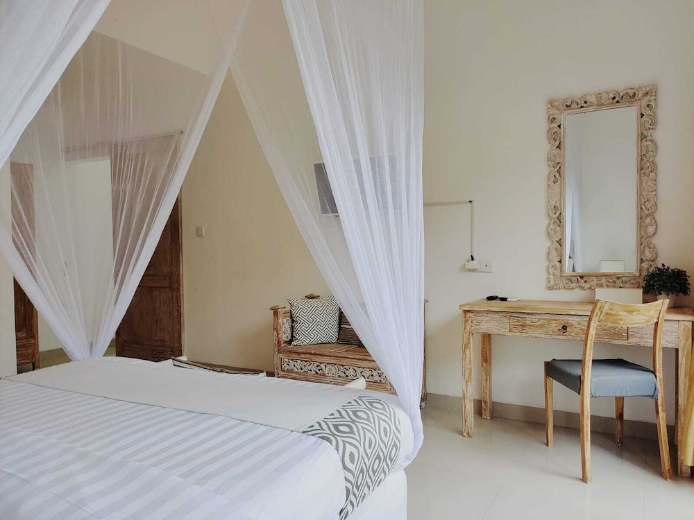 Villa Putih Berawa 12/50