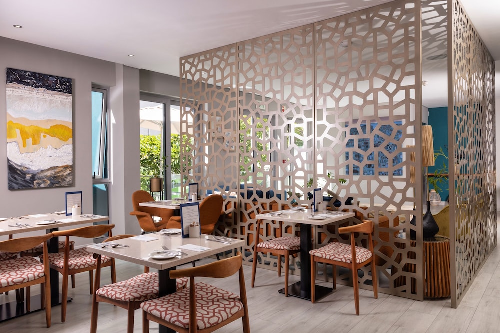 Zest Boutique Hotel 32/49