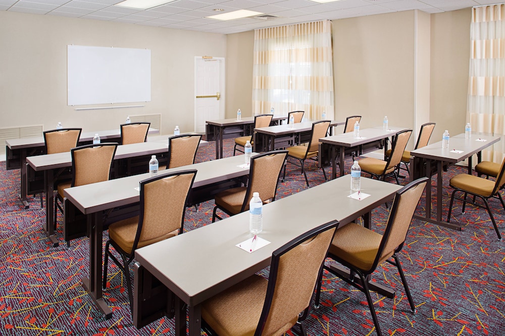 Residence Inn by Marriott Houston West University 19/21