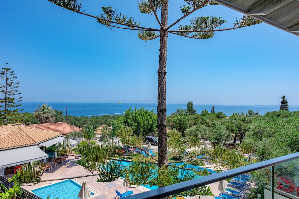 Ionian Aura Apartments 42/50