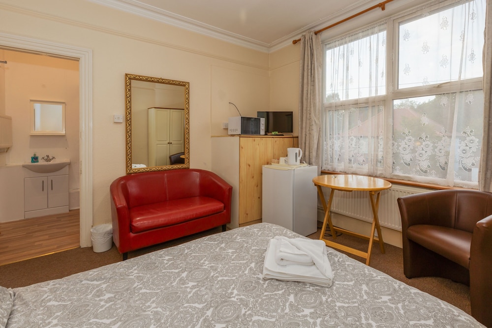 OYO Ricky Road Guest House - Budget 41/59