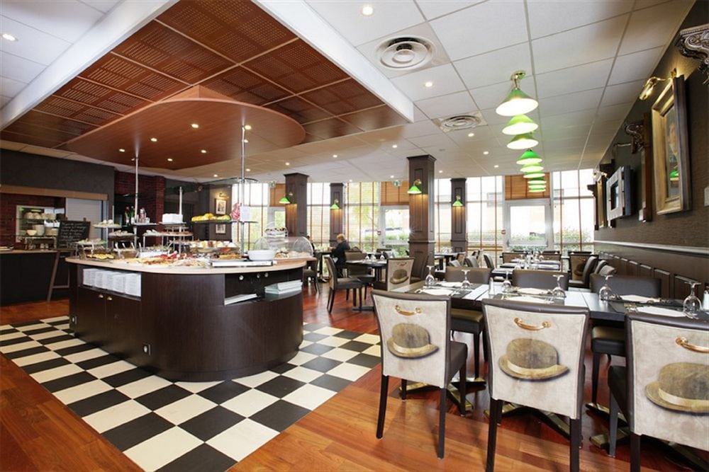 restaurant-cafeteria