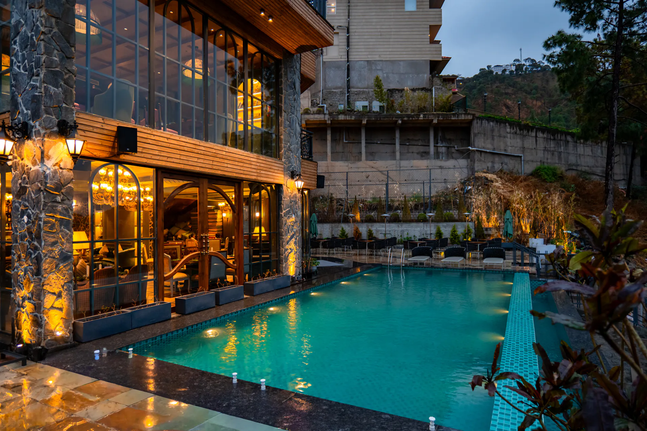 ELIVAAS Prive The Royce Orchid Luxe 4 BHK Hilltop Villa With Steam Room, Pvt Pool & 360 Hill Views in KASAULI
