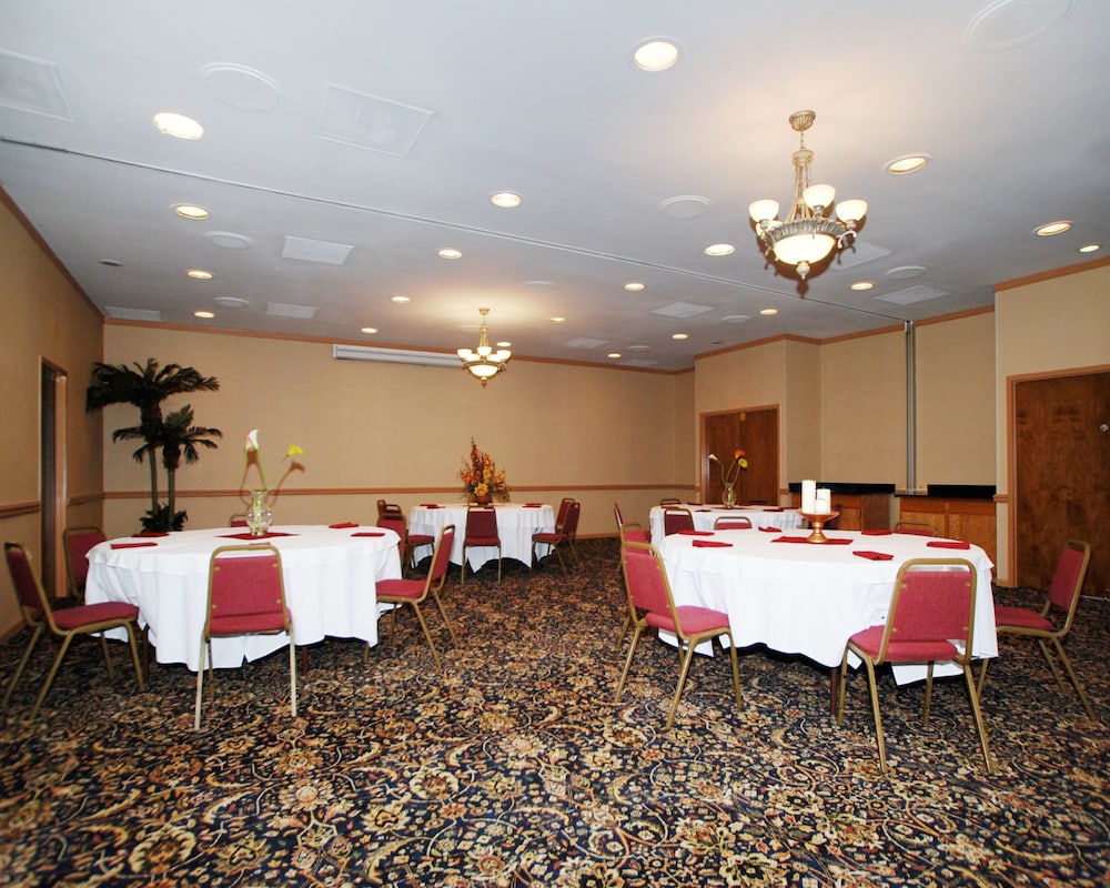 Quality Inn Lima, OH 29/47