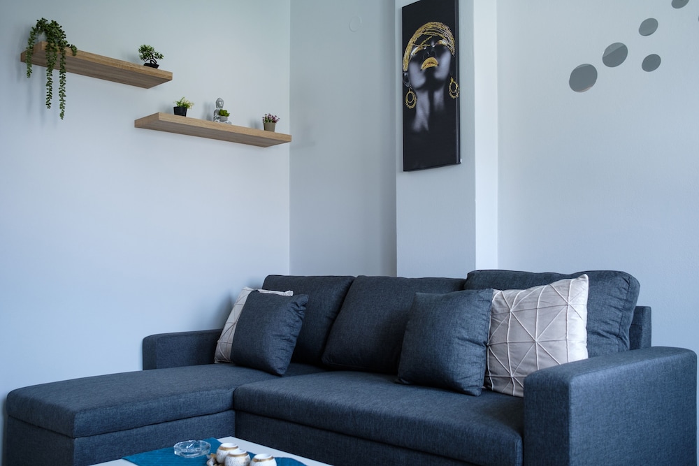 Akis Villa 33/45