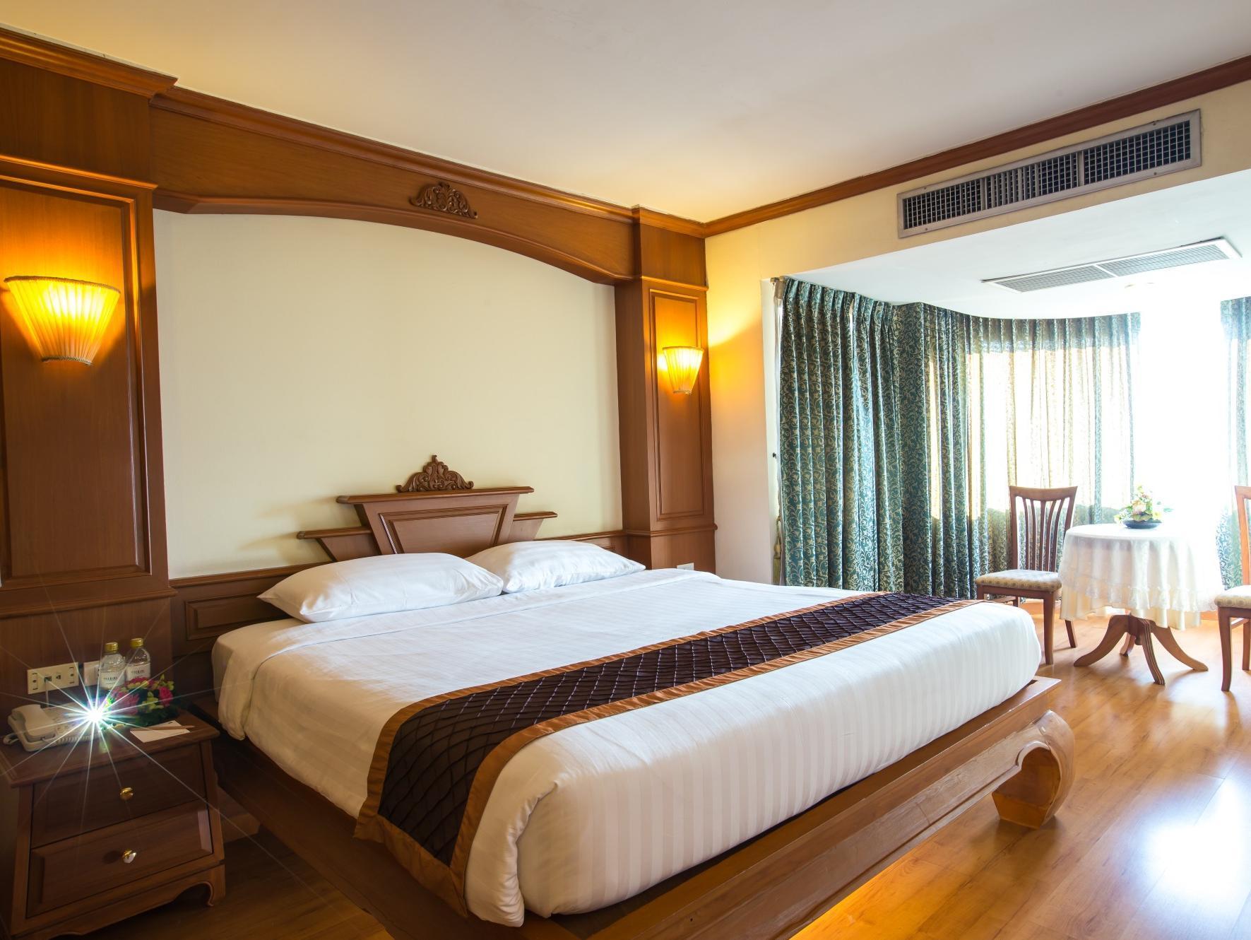 Room at Furama Chiang Mai Hotel, CHIANG MAI