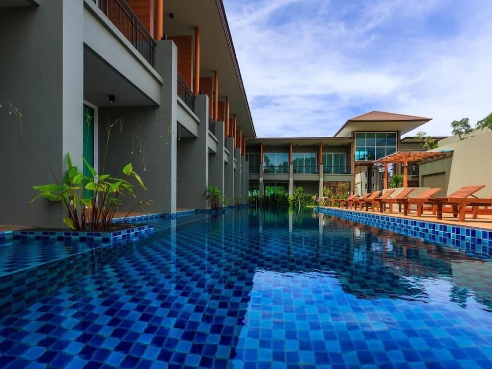 Khaolak Forest Resort 60/62