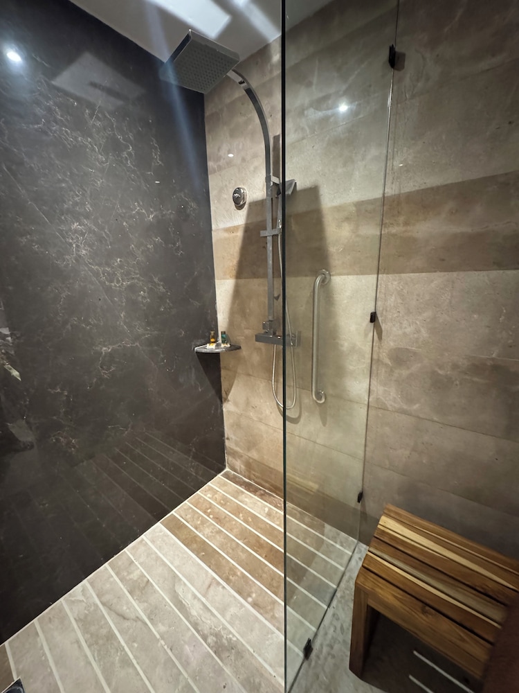Hotel Gafsacomm Edzna 25/50