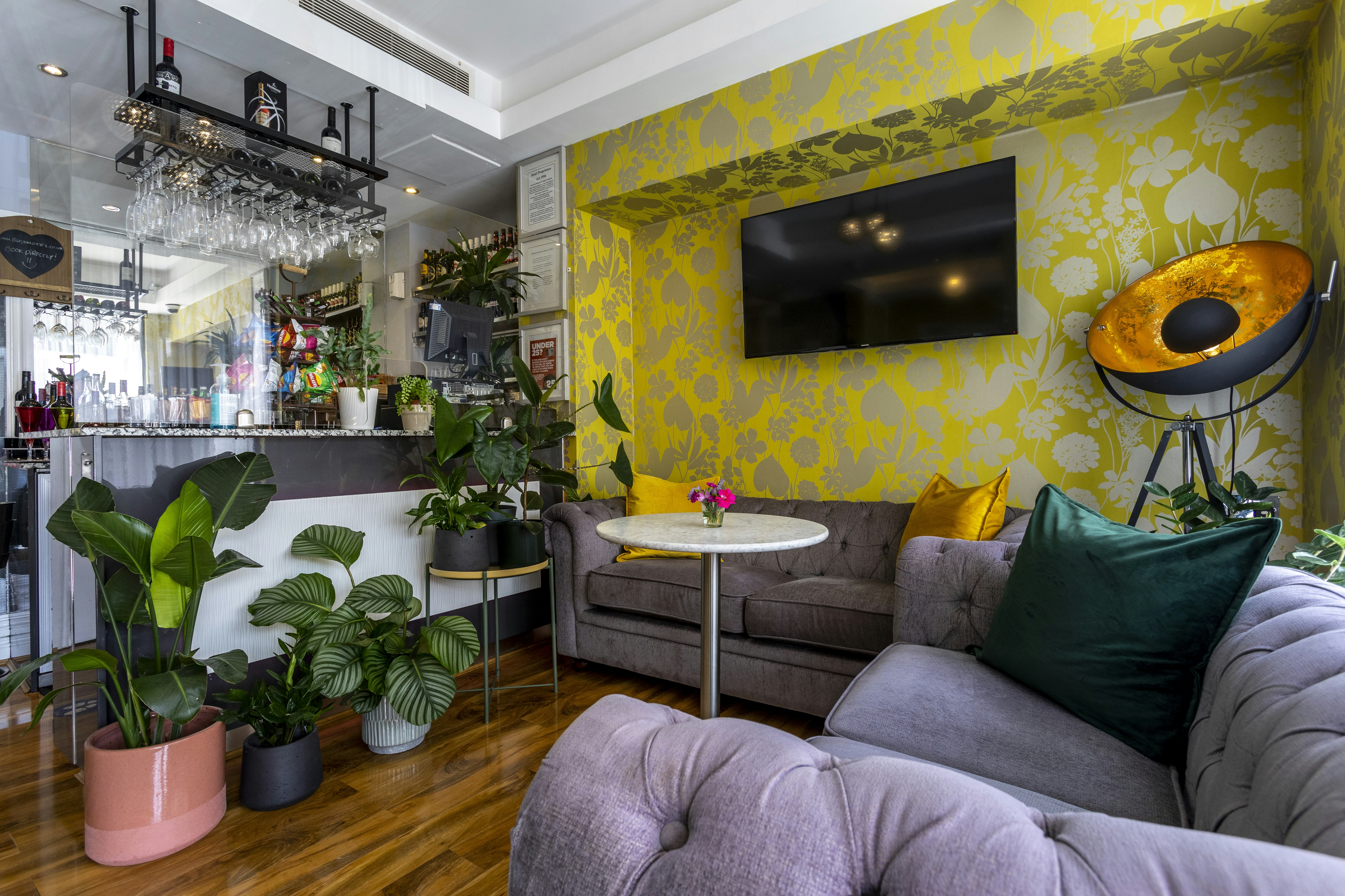 Hotel Shepherds Bush London 35/46