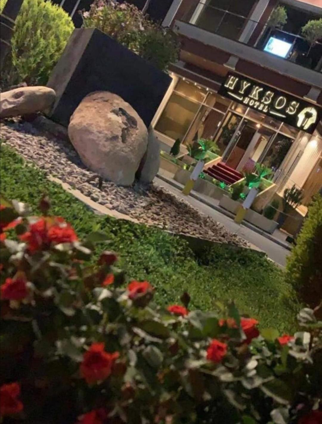 Hyksos Hotel 57/62