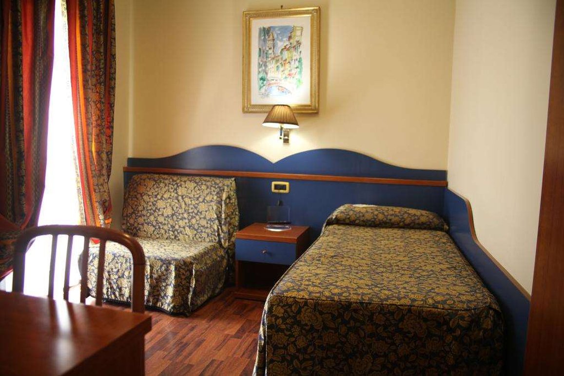 Albergo al Castello 33/44