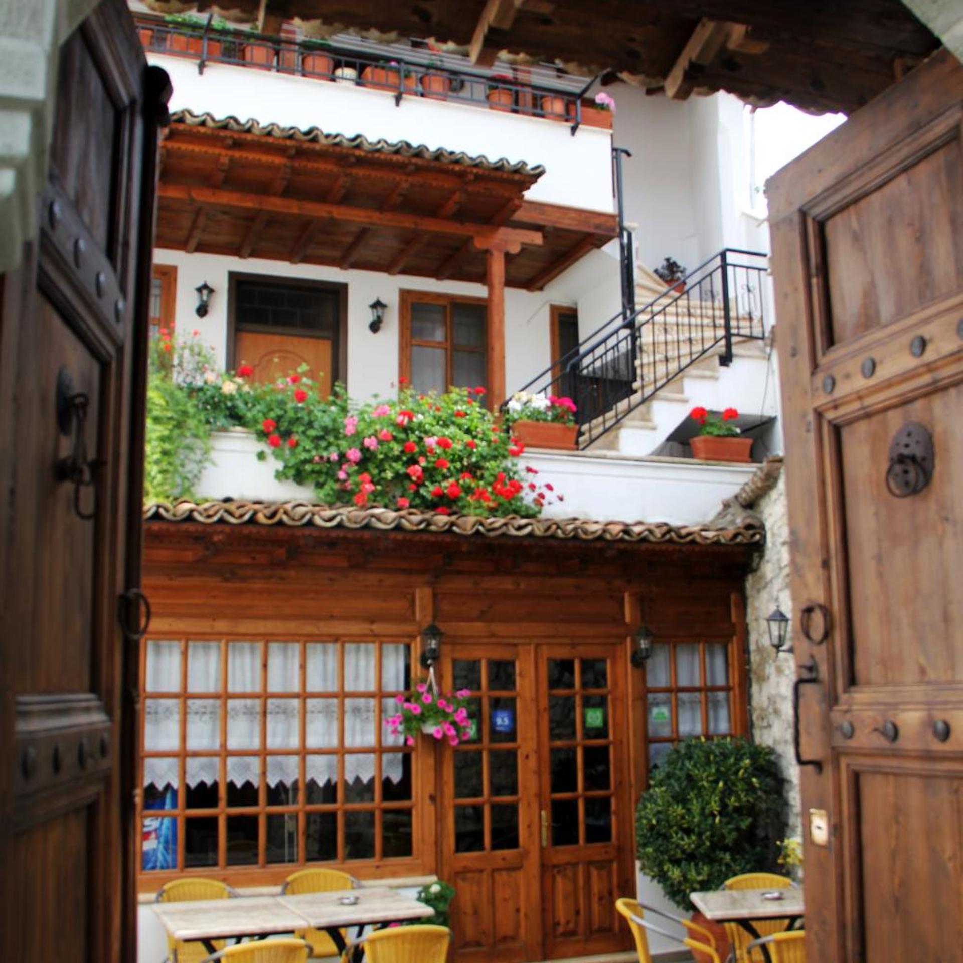 Osumi Hotel in BERAT