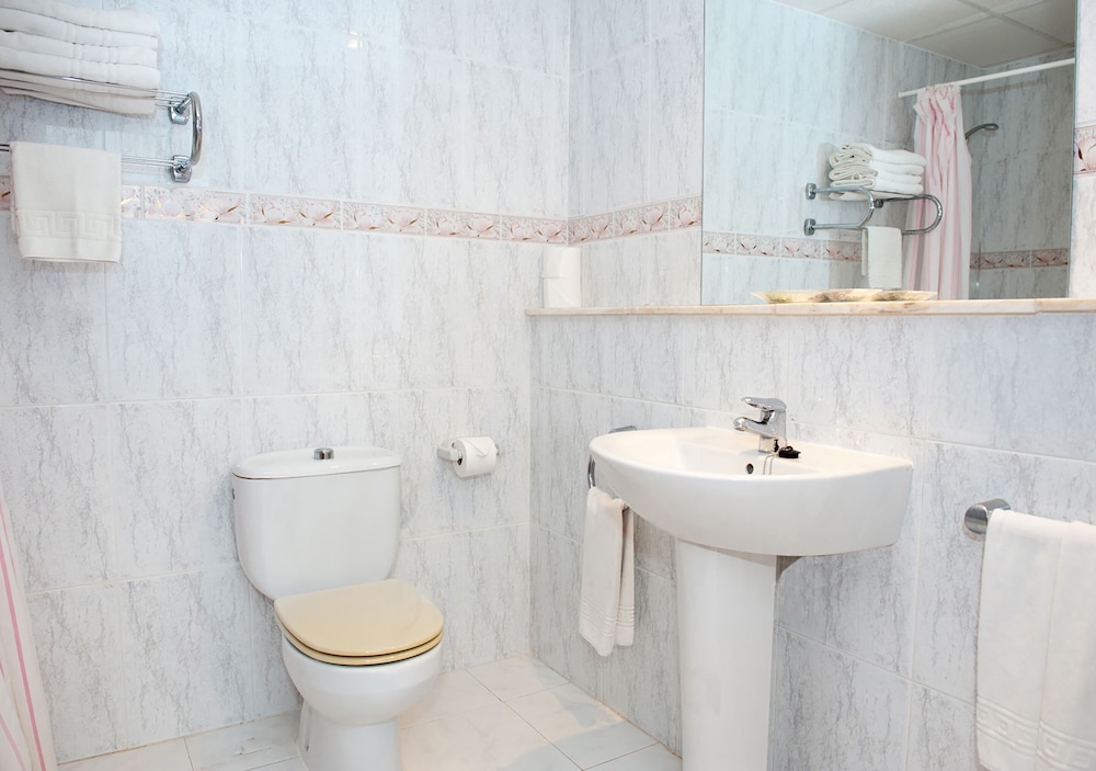 Apartamentos Sol Romantica by DOT Suites 53/57