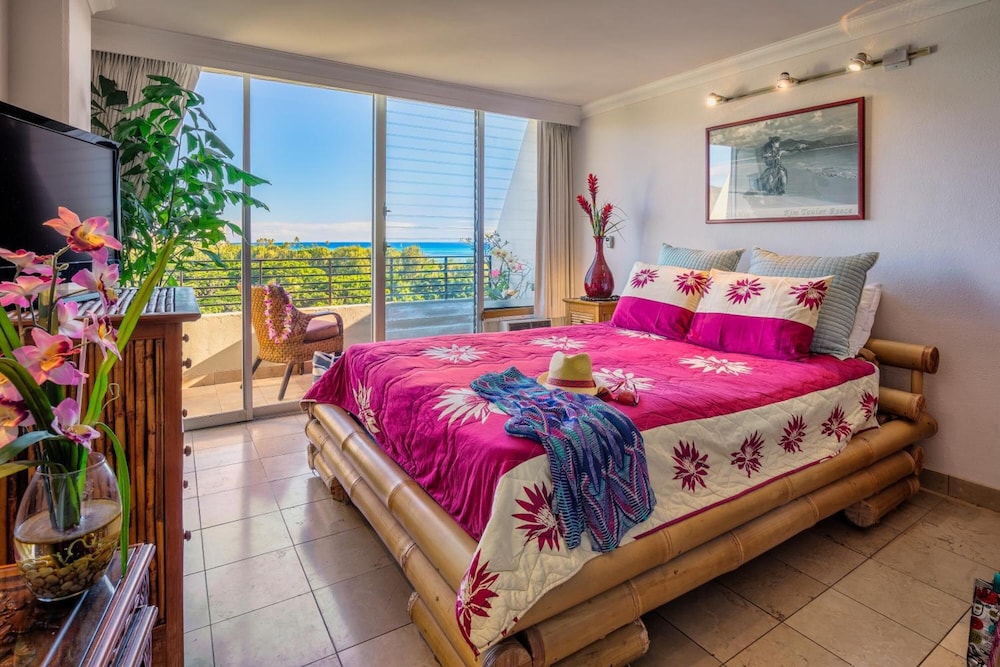 Castle Waikiki Grand Hotel 35/70