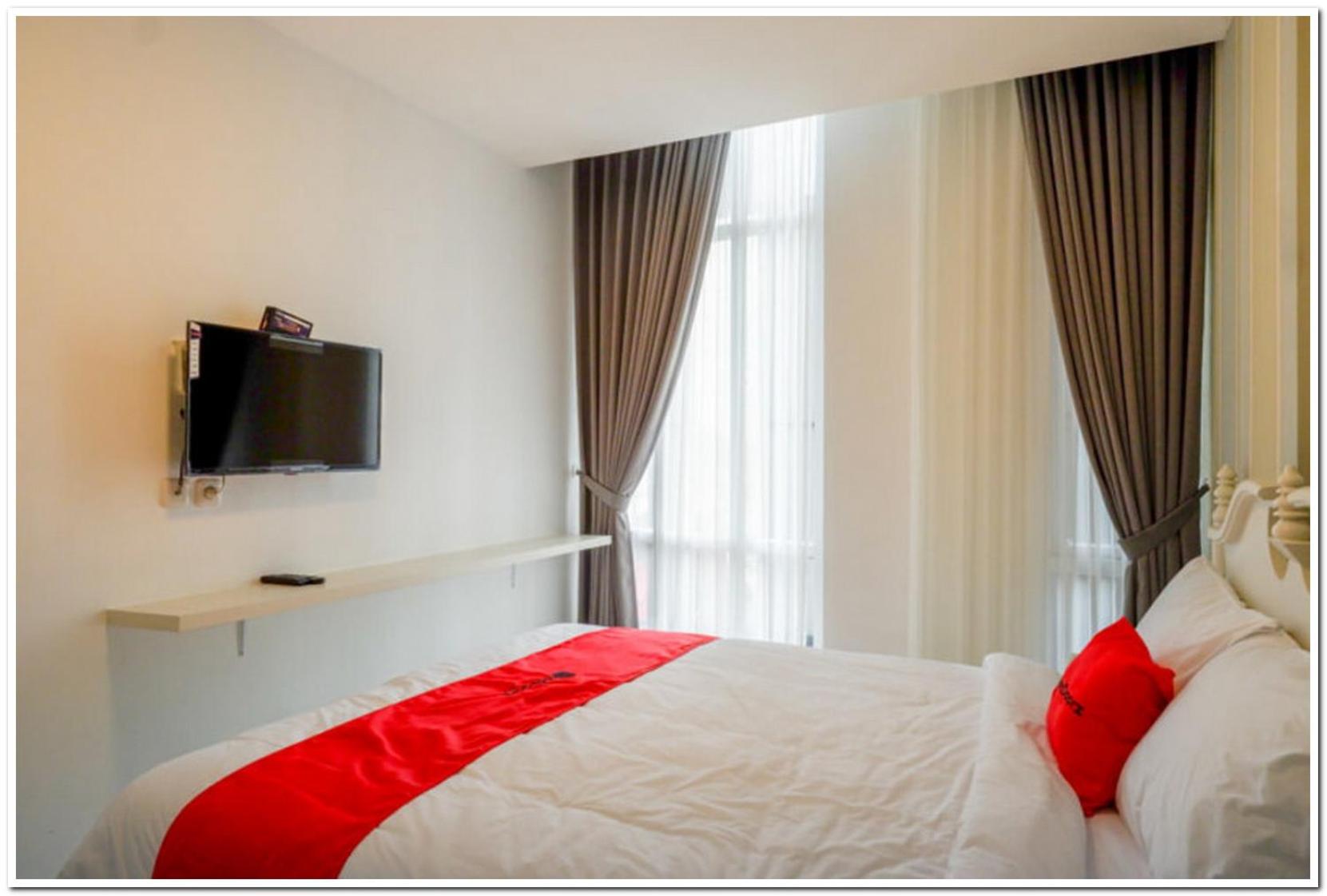 RedDoorz Plus @ Madukoro Raya Semarang 13/51