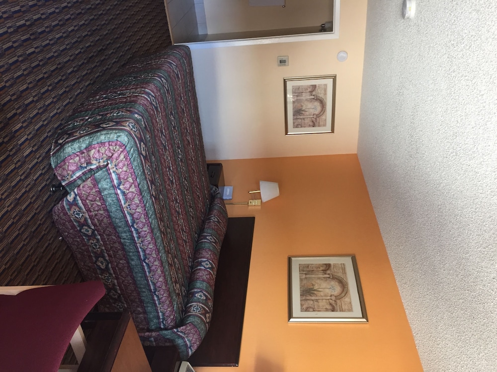 Budget Inn Redwood City 38/44