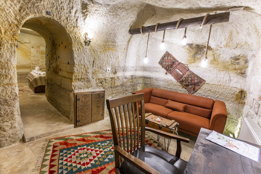 Kayadibi Cave Otel 38/49