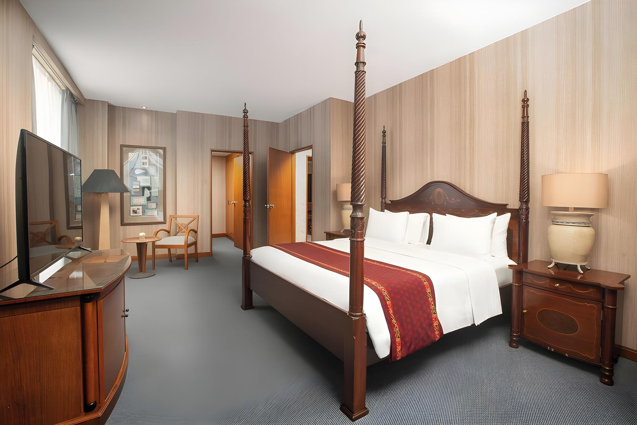 Aryaduta Suite