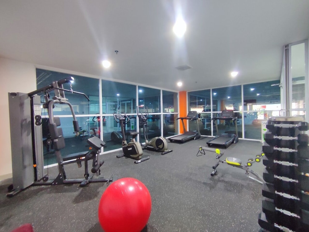 Unhas Hotel and Convention 19/50