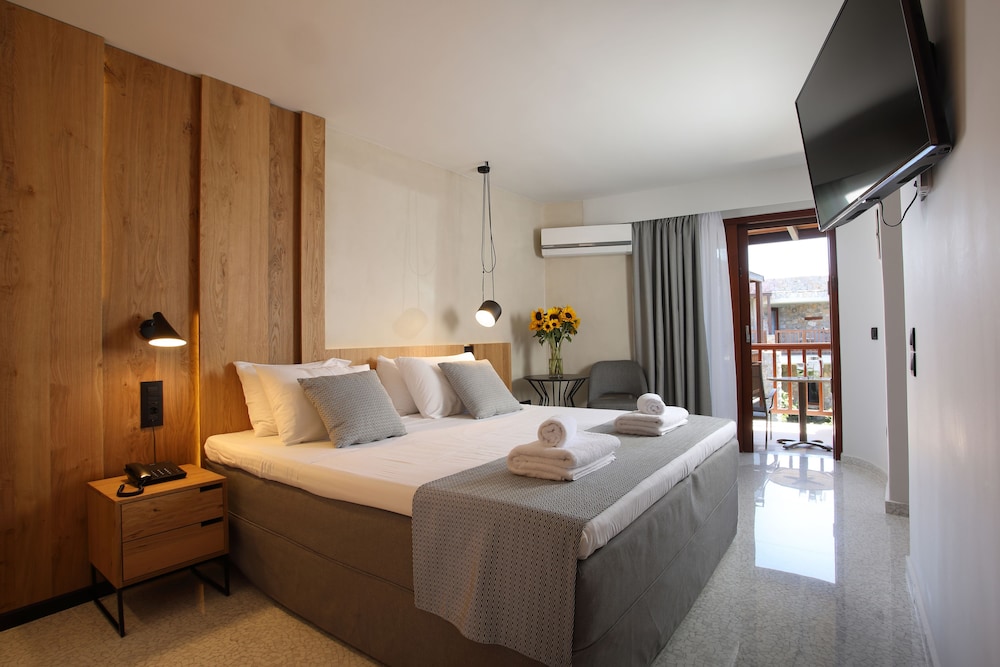 Ikaros Beach Luxury Resort and Spa - Adults Only 10/47