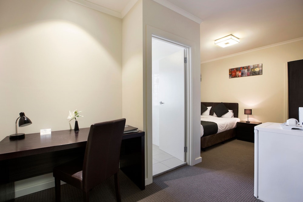 Enfield Hotel 29/55