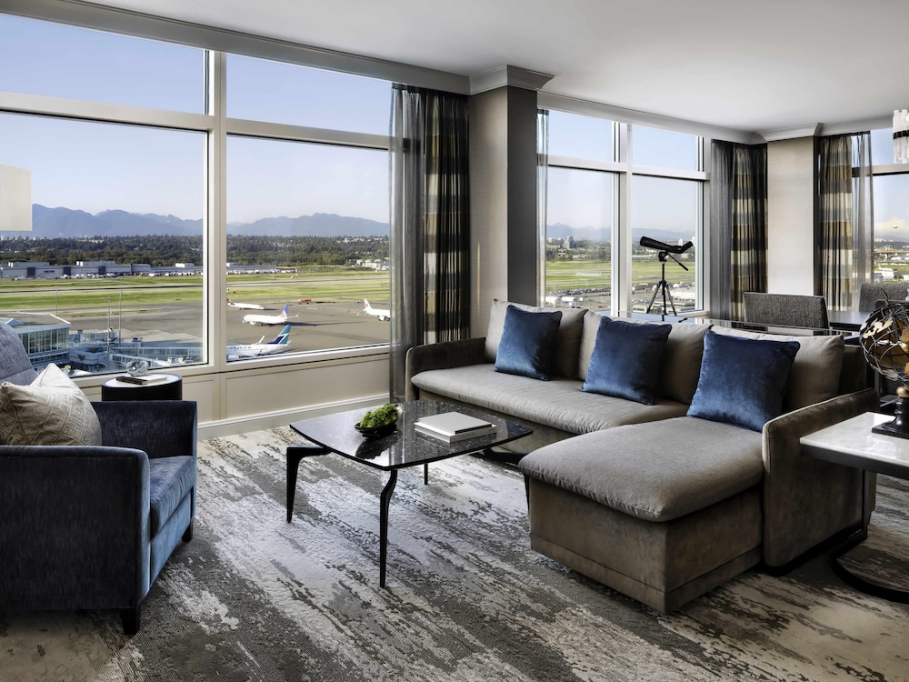 Fairmont Vancouver Airport 55/77