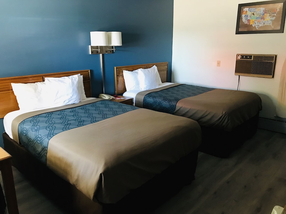 Standard, 2 Double Beds