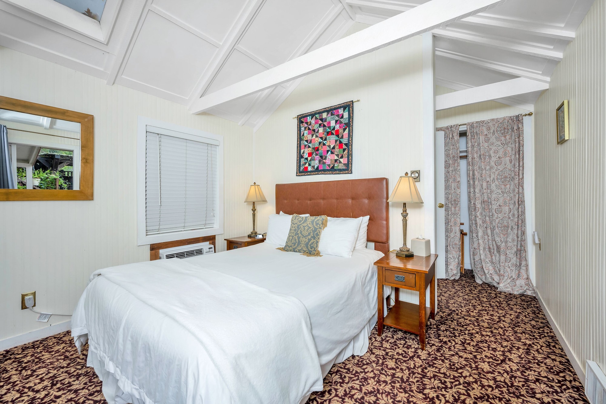 Calistoga, Garden, Comfort, Cottage, King Bed