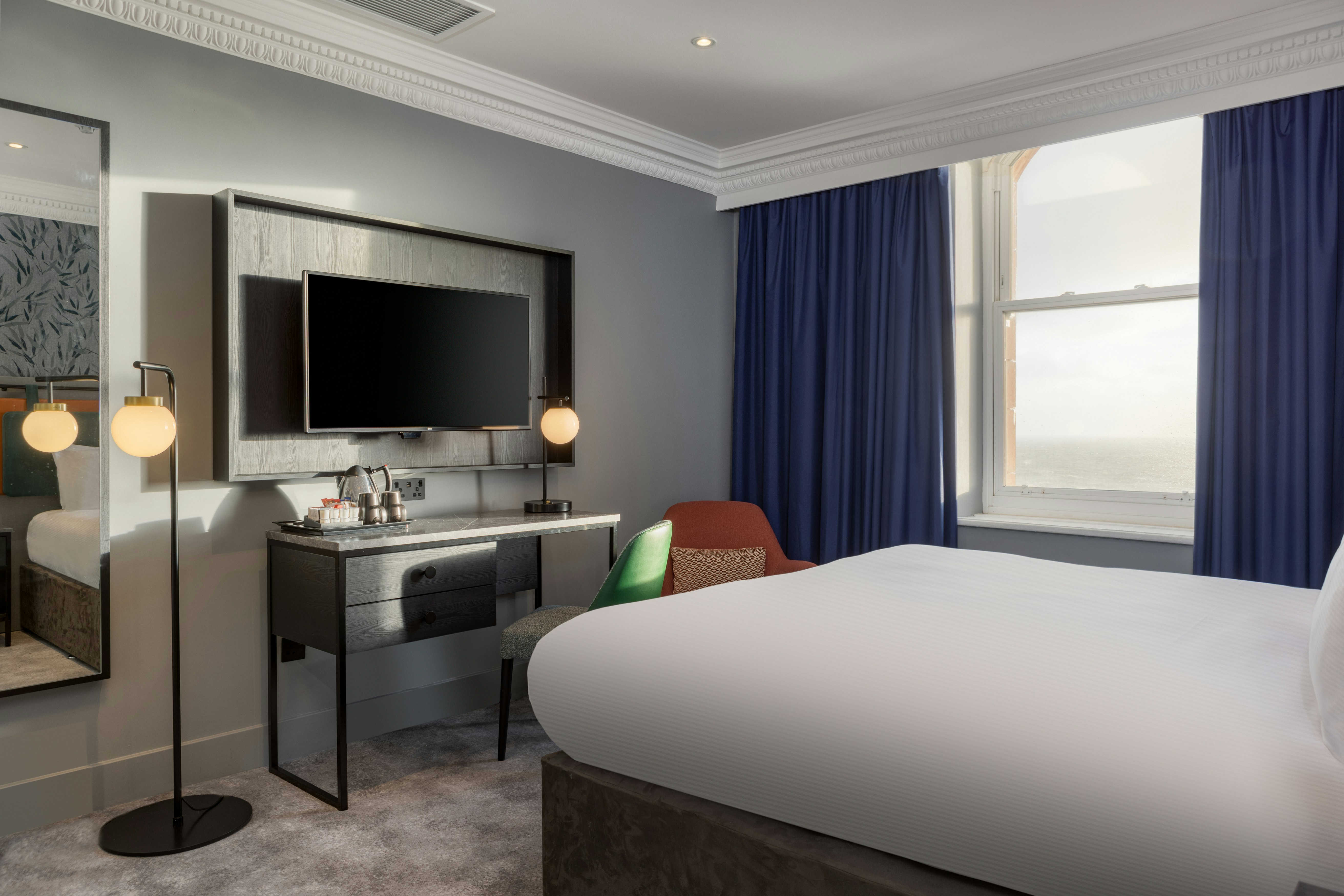 1 Bedroom, Suite, King Bed, Sea View