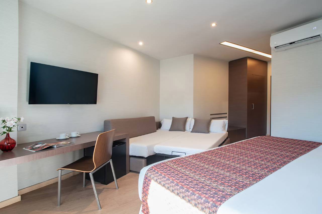 Hotel Granada by Pierre & Vacances 22/26