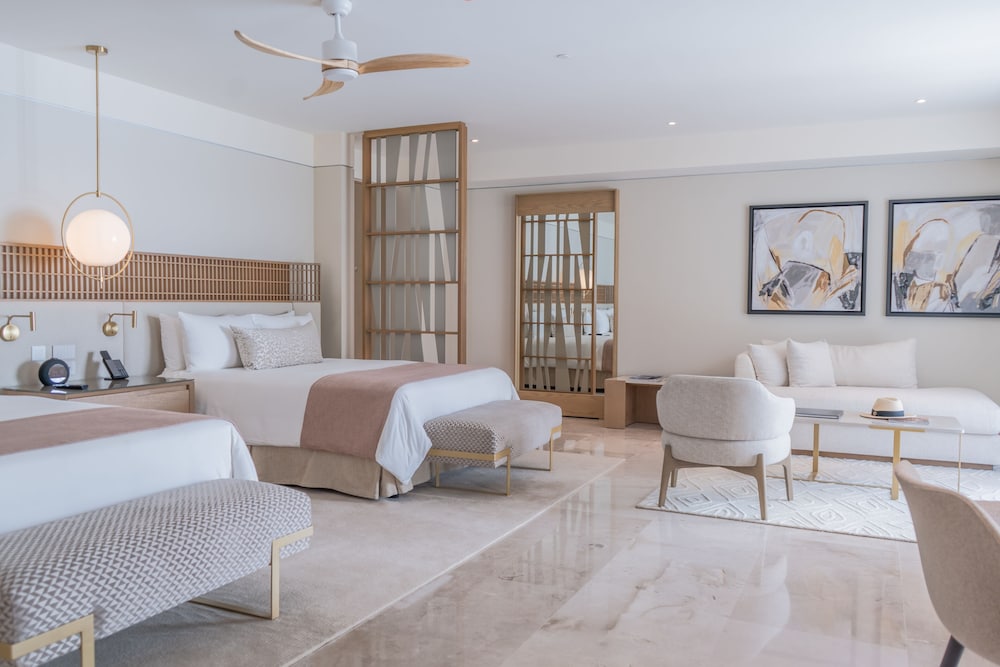 Grand Velas Boutique Hotel 34/104