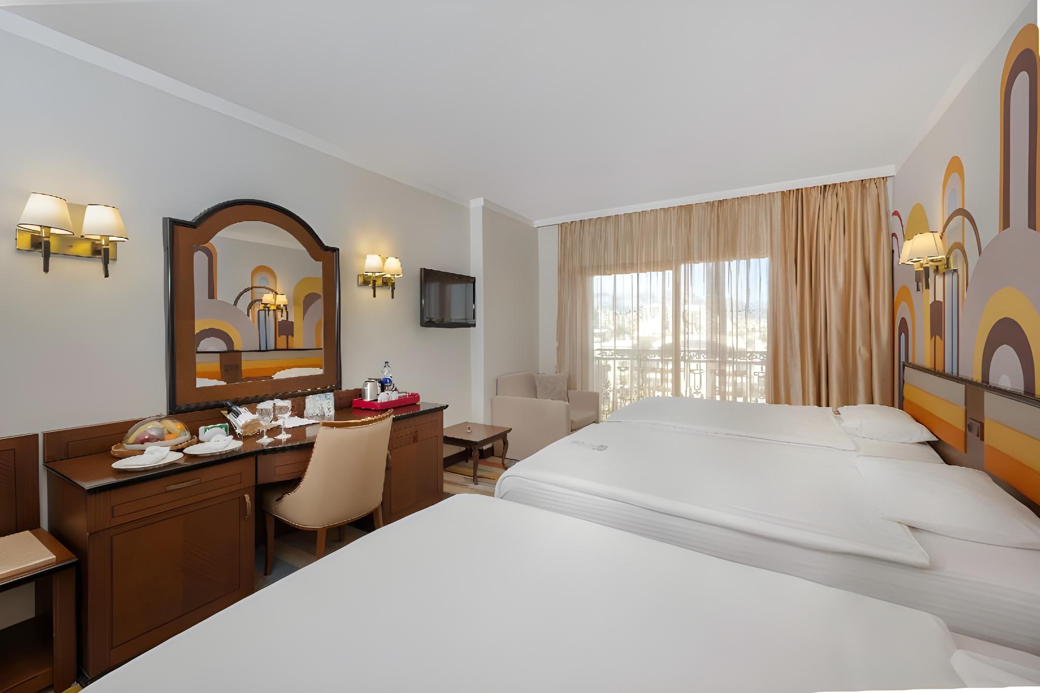 Comfort, Superior, Triple, City View