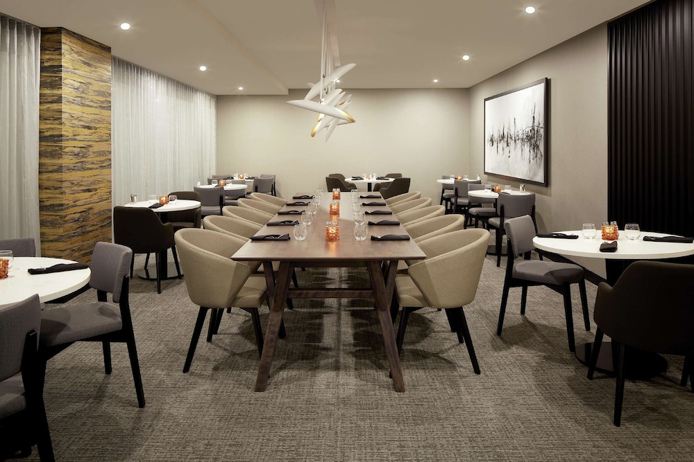 Doubletree by Hilton Montreal Airport 37/44