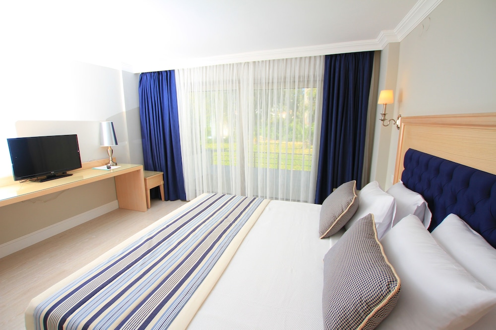 Palm Bay Beach Hotel 23/61