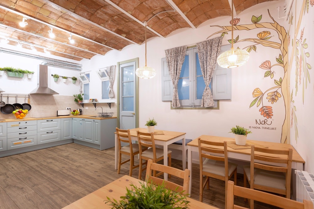 Primavera Hostel 7/70