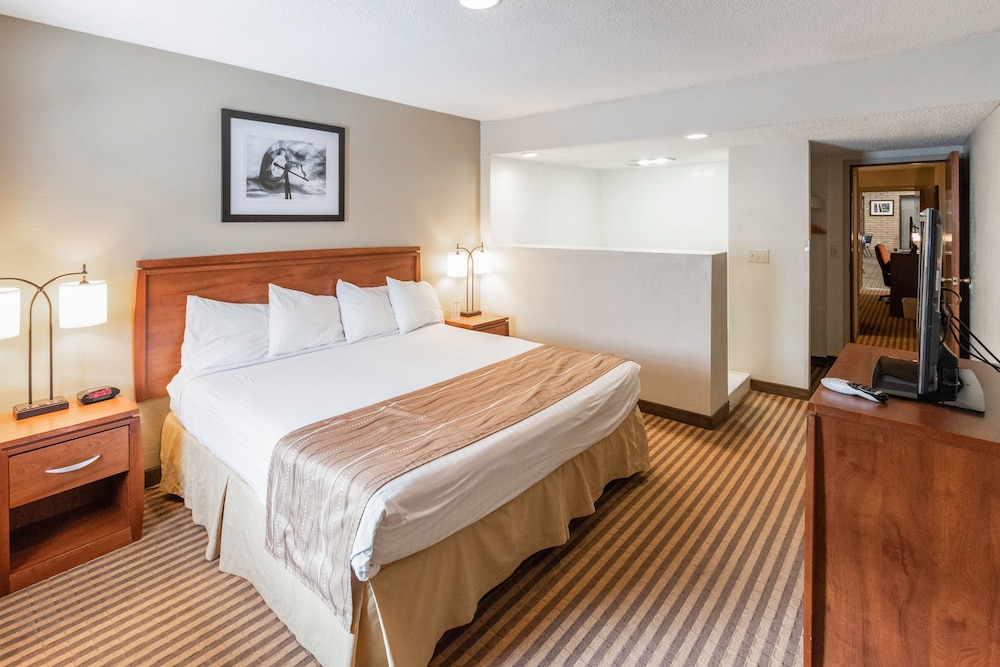 Eleven Boutique Hotel 8/28