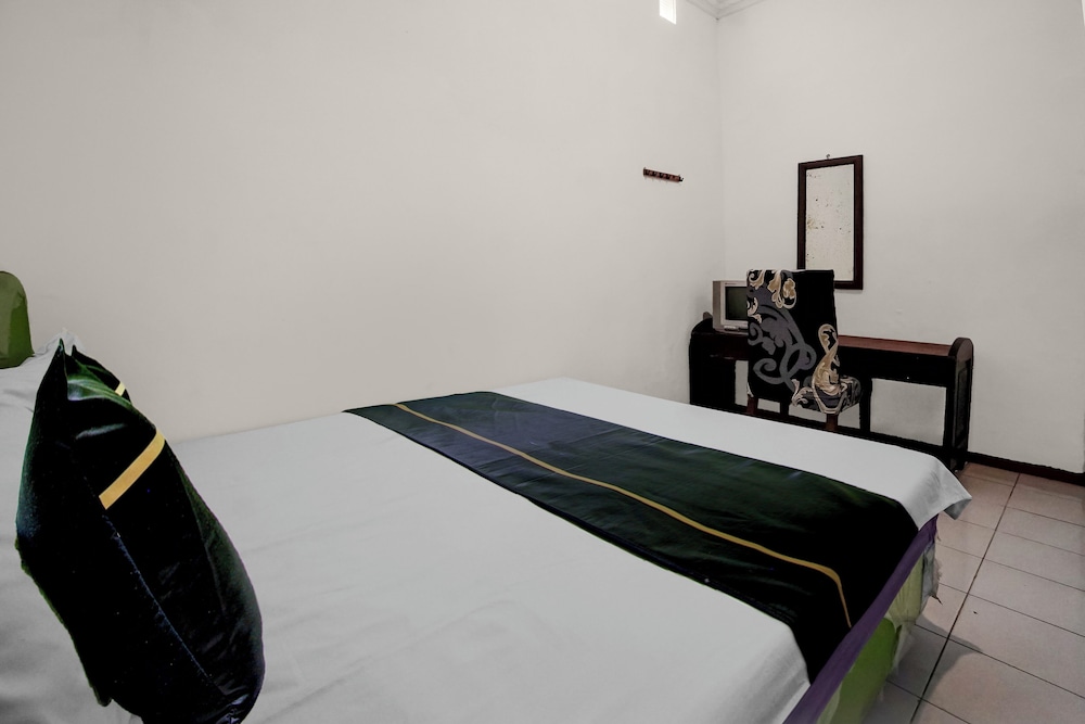 Hotel O near Alun Alun formerly Embun Pagi Hotel & Villa Resort 25/41