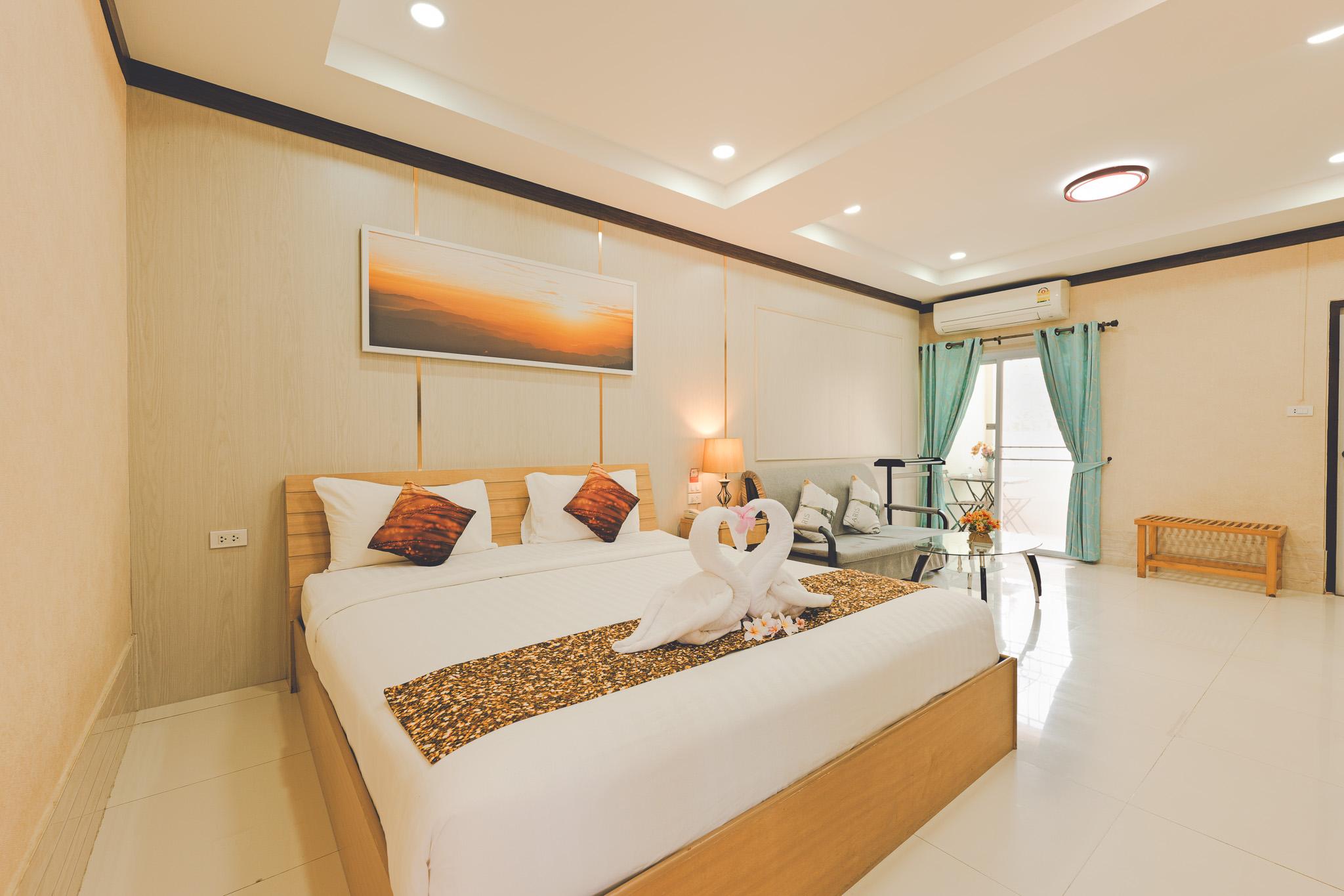 Au Place Hotel 12/61