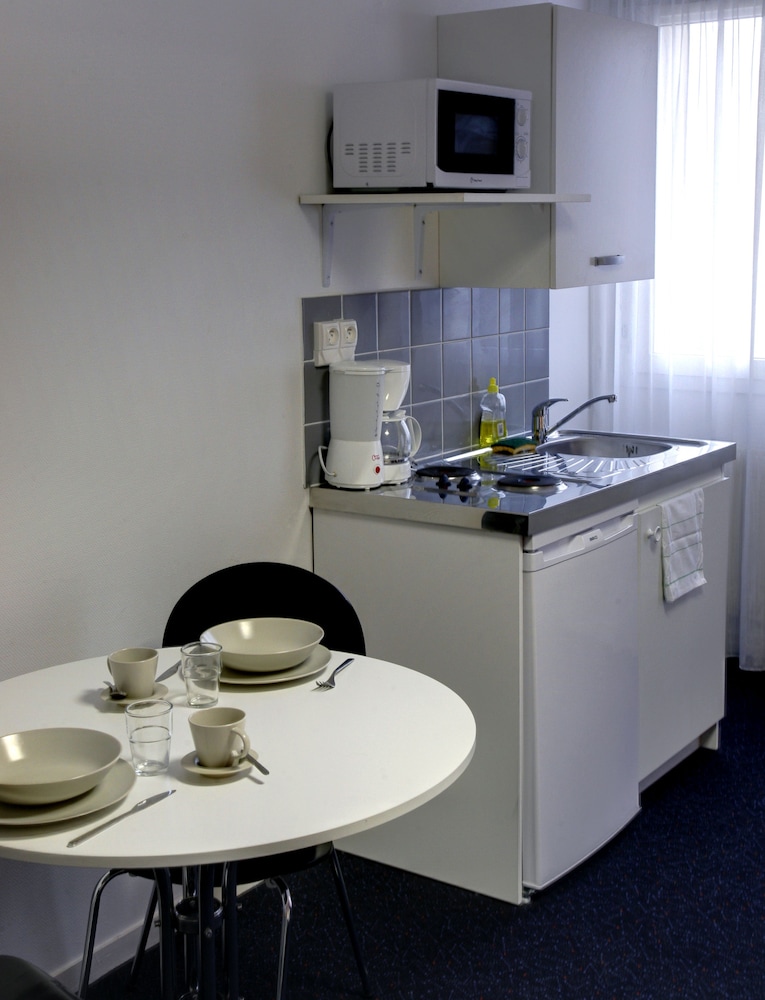 APPART HOTEL MACON LE COURS MOREAU 24/30