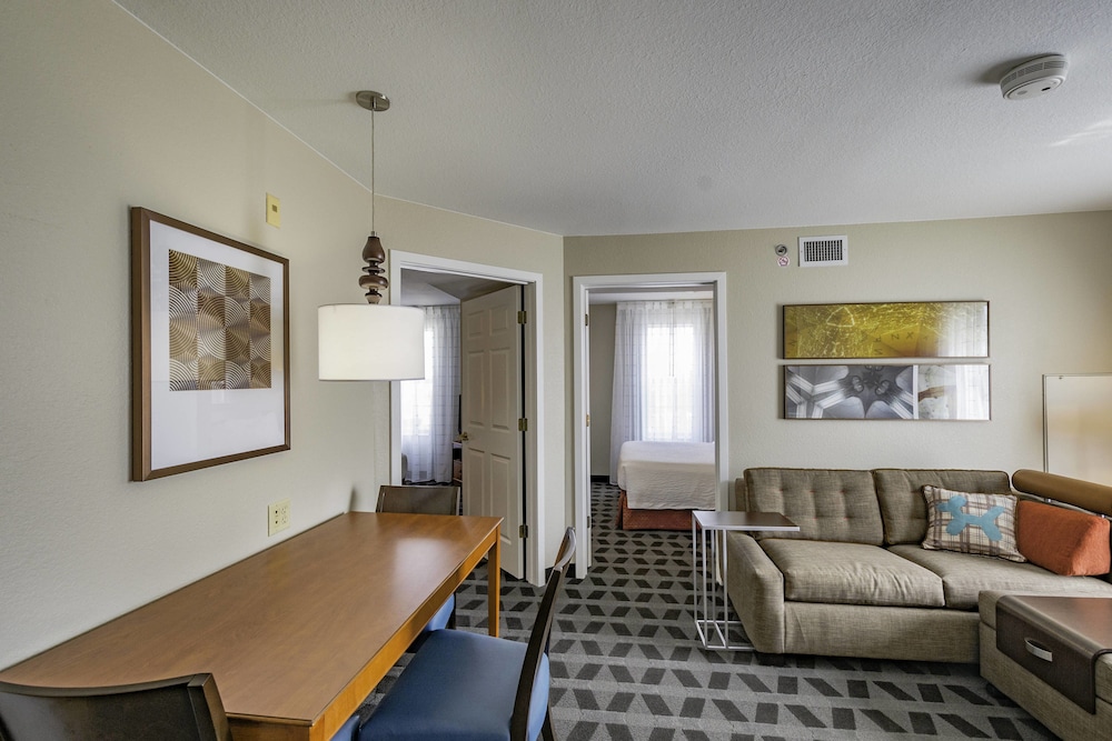 TownePlace Suites Cleveland Streetsboro 17/33
