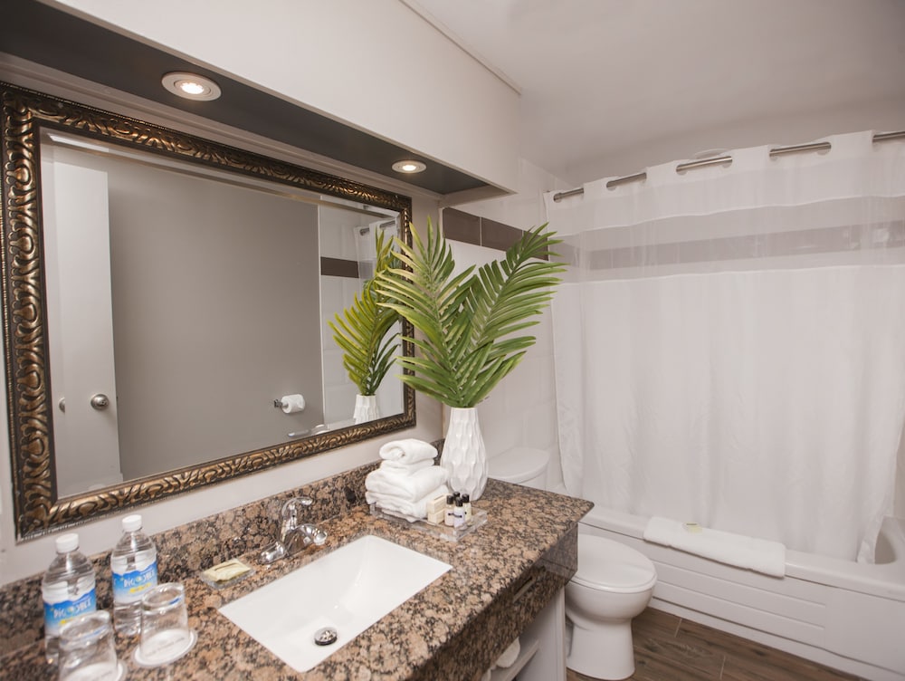 Old Stone Inn Boutique Hotel 73/74