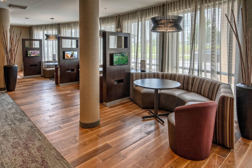 Courtyard by Marriott Troy 31/54