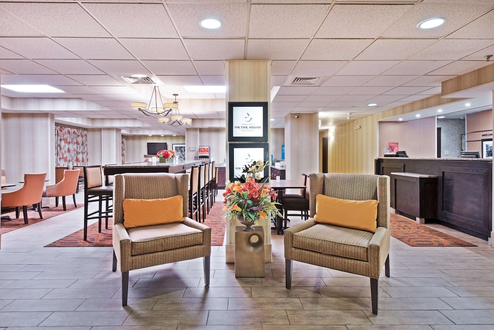 Hampton Inn Huntington/Barboursville 23/40