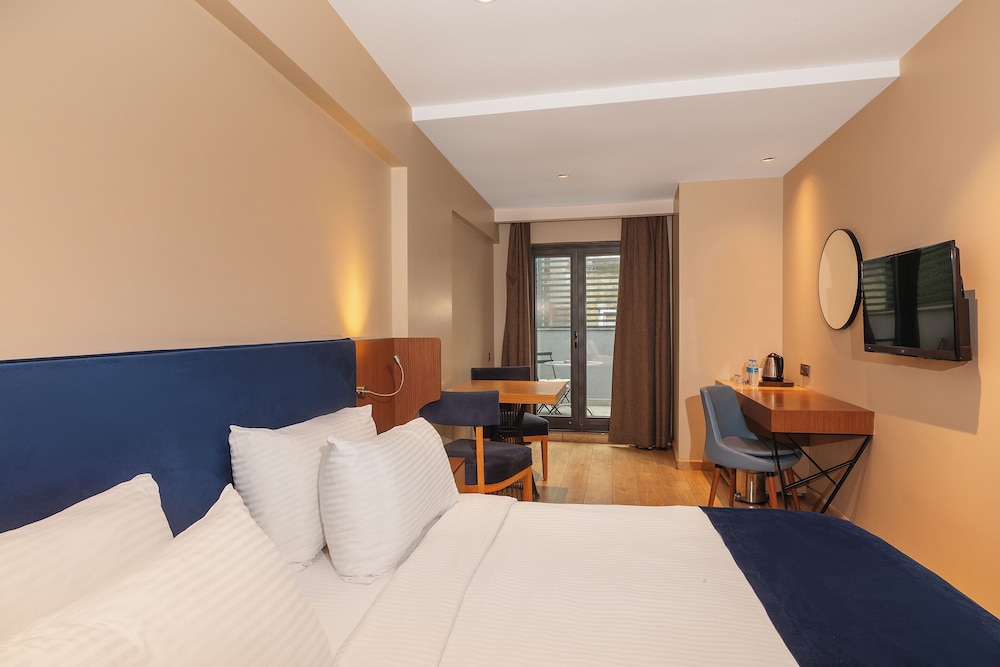 Redmont Hotel Nisantasi 33/70