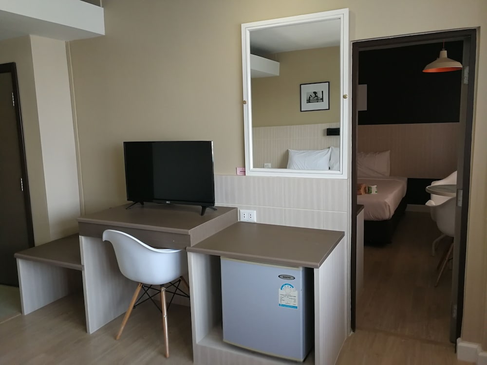 Srivichai Hotel 40/50
