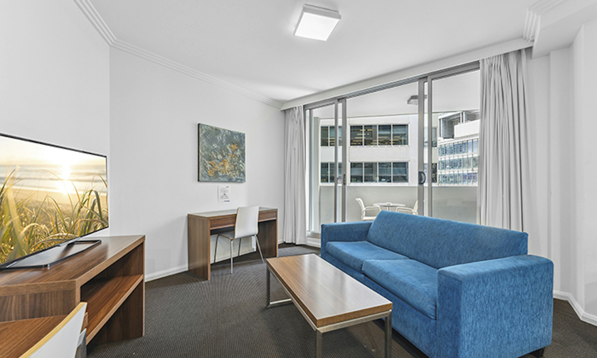 Apx World Square Apartments 35/52